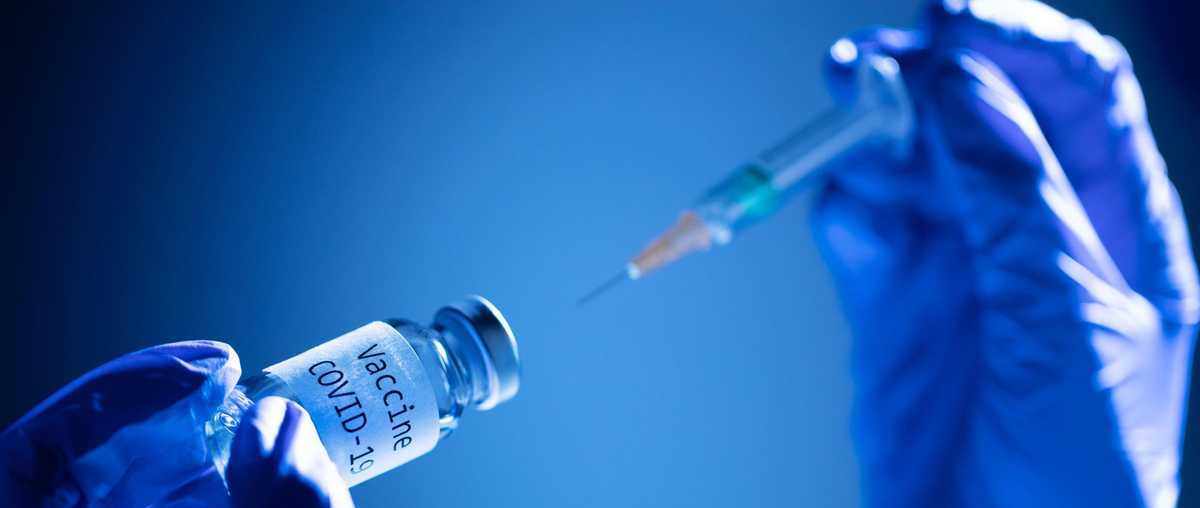 Many grandparents have one goal in mind this winter: Get vaccinated so they can see their children and grandchildren again. But is that safe if their younger family members have not yet been vaccinated?