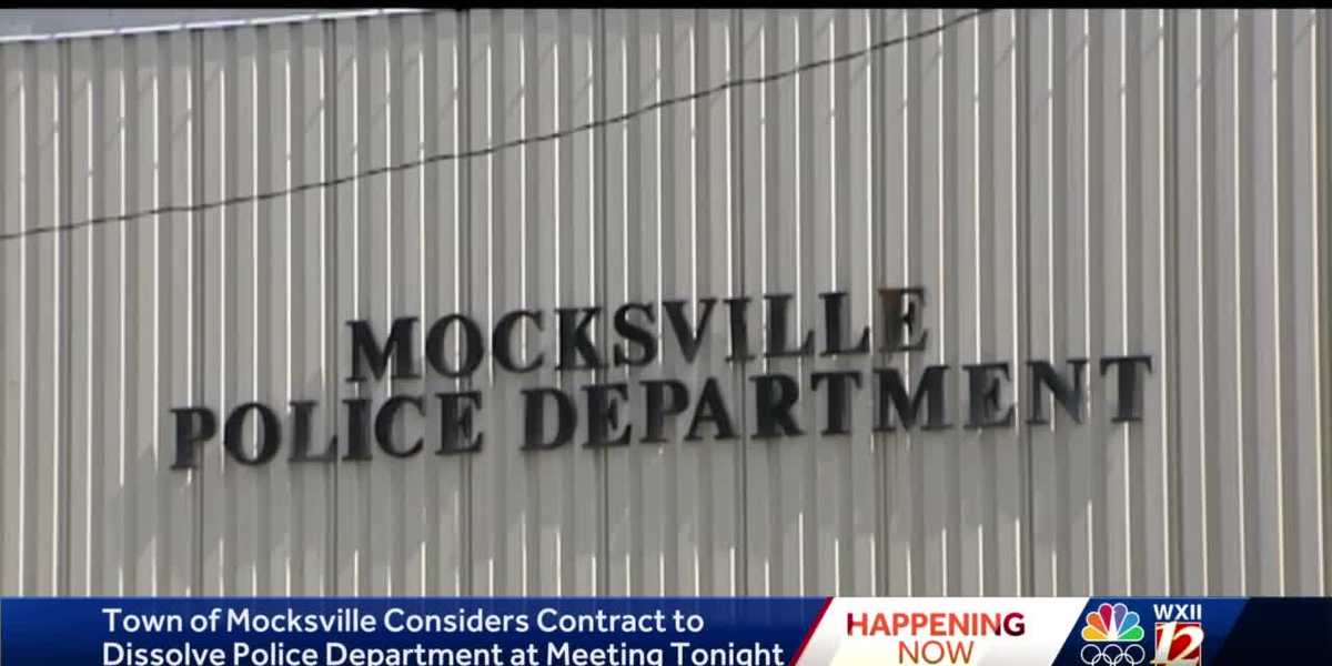 The Mocksville Town Board voted Tuesday night to dissolve the Mocksville Police Department