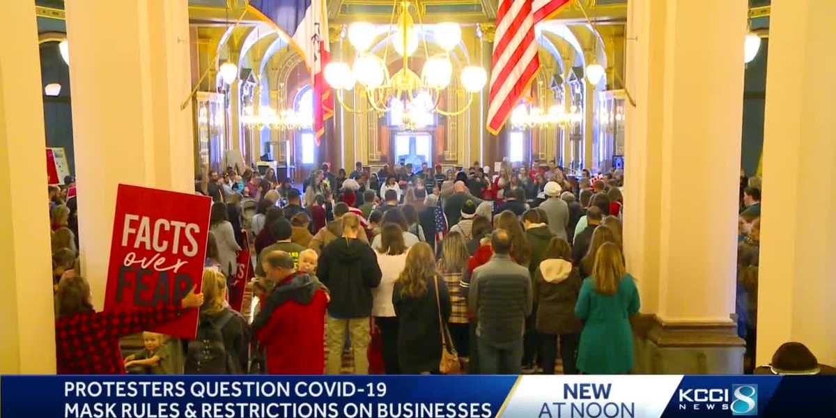 A large but peaceful group of protesters that has concerns about mask mandates and vaccination guidelines gathered inside the Rotunda.﻿